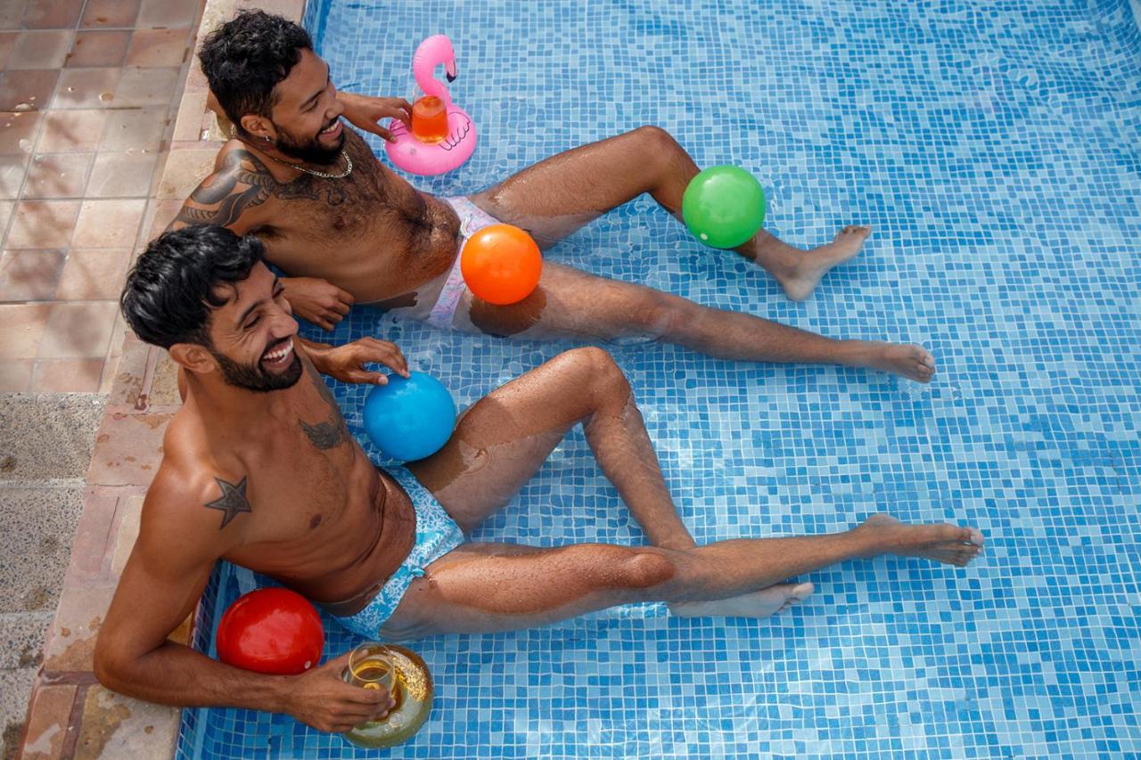 פוארטו ואלארטה La Iguana Vallarta Lgbt Adults Only - Romantic Zone - Party Clubbing Street מראה חיצוני תמונה