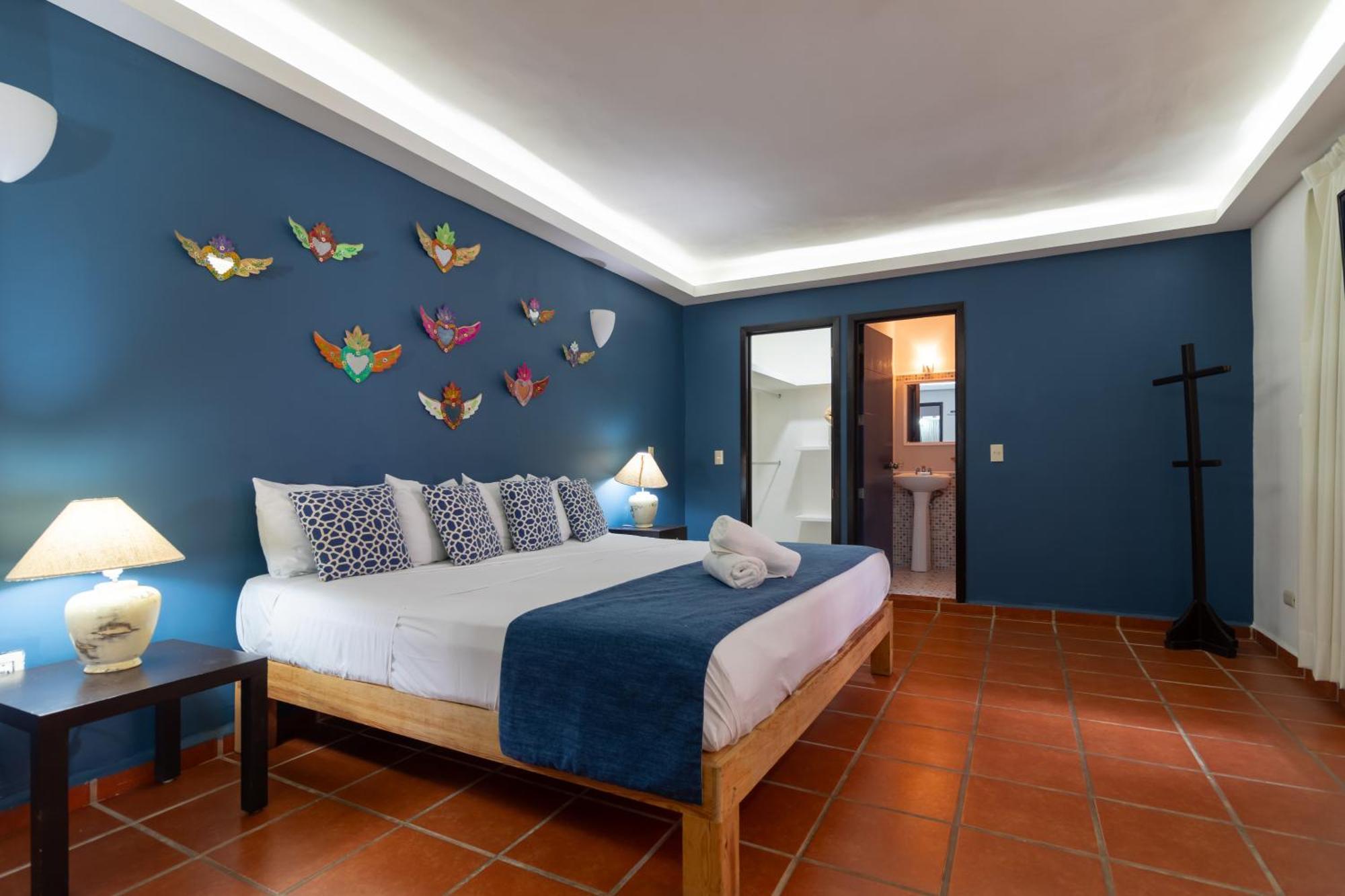 פוארטו ואלארטה La Iguana Vallarta Lgbt Adults Only - Romantic Zone - Party Clubbing Street מראה חיצוני תמונה